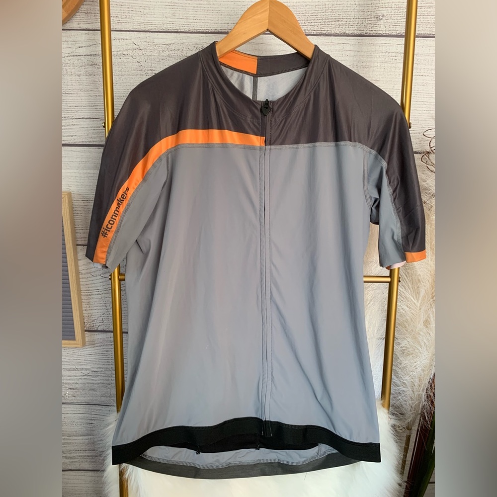 Pinarello asymmetric zip up bicycling shirt size XXL.